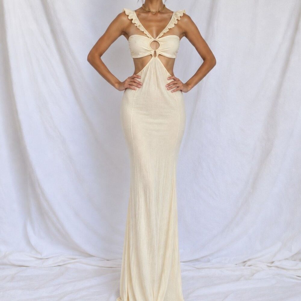 Vintage Y2K 90s Off WhiteβCream Cutout Ruffle Knit Maxi Bodycon Dress Size M